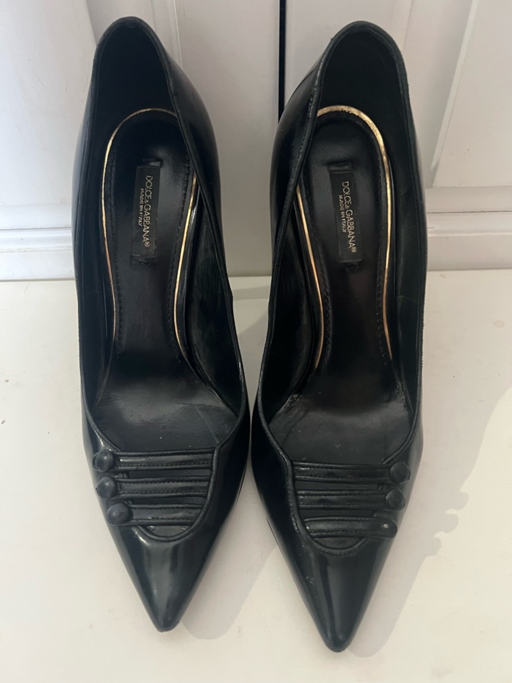 Dolce & Gabbana Black Leather Pointed Toe Pumps. Size 37. VGUC